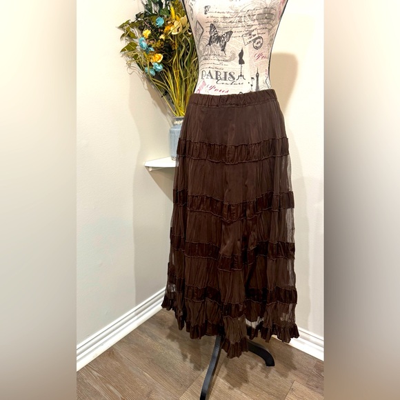 Karen Kane Dresses & Skirts - Karen Kane Cotton lined Fairy core Nylon Cover Flared Elastic Waist Maxi Skirt L